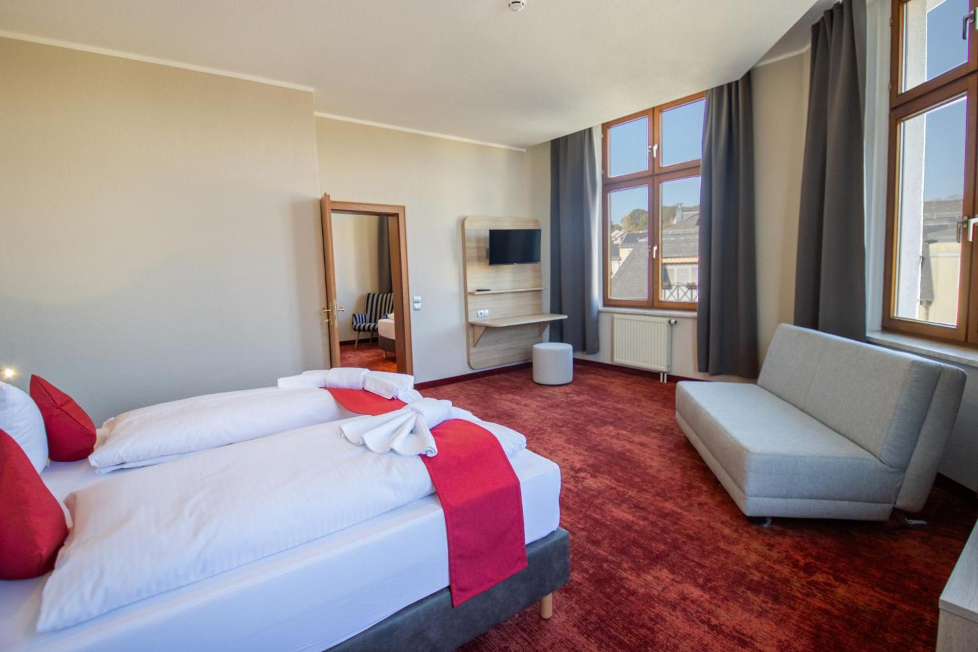 Hotel Lengenfelder Hof 렌겐펠트 외부 사진