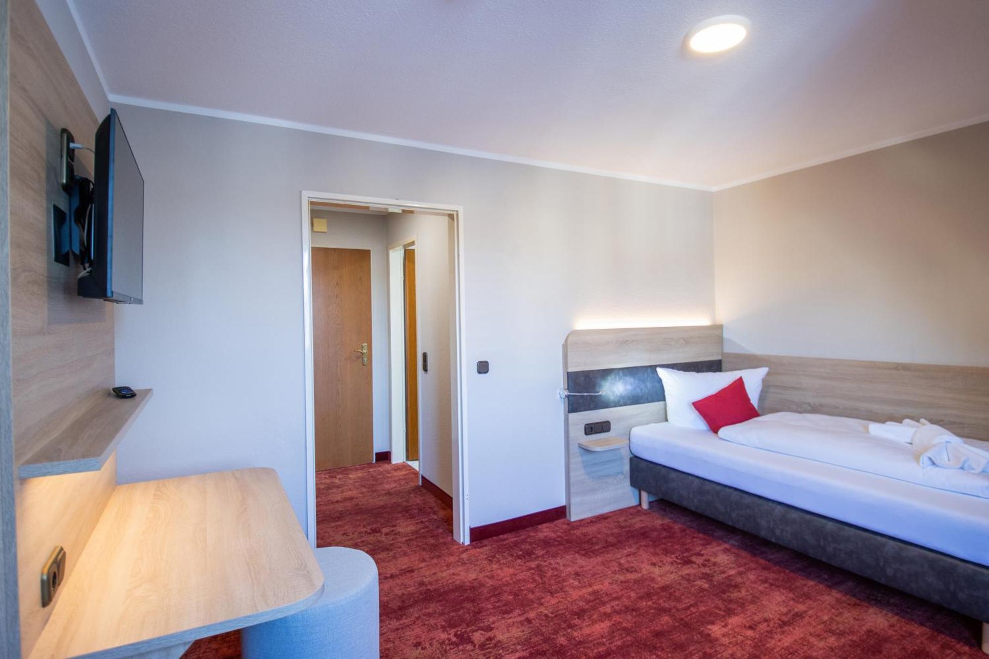 Hotel Lengenfelder Hof 렌겐펠트 외부 사진