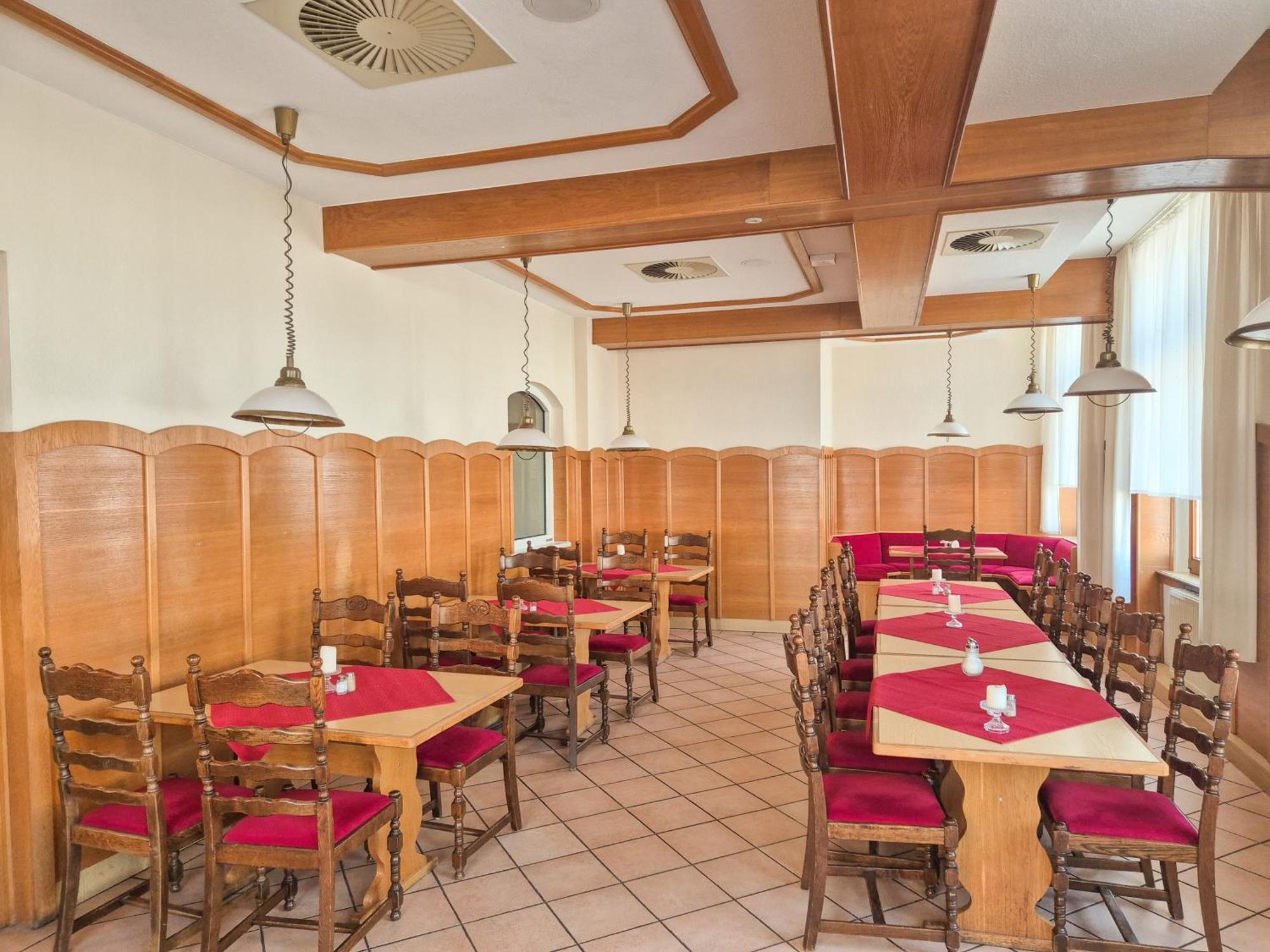 Hotel Lengenfelder Hof 렌겐펠트 외부 사진